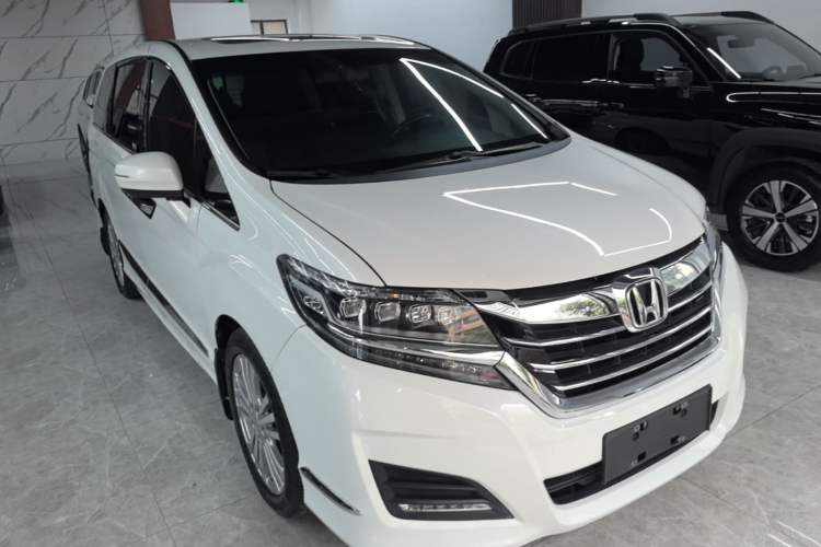 Used Honda Elysion 2016 2.4L Luxury Edition Front Right 45 Deg