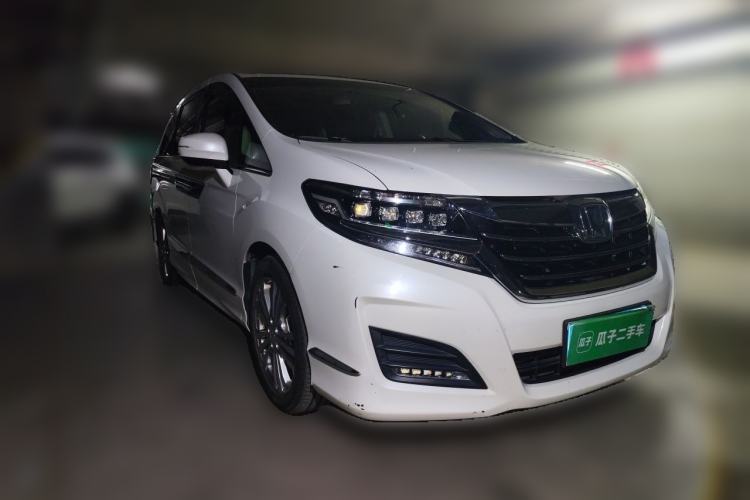 Used Honda Elysion 2016 2.4L Luxury Edition Front Right 45 Deg