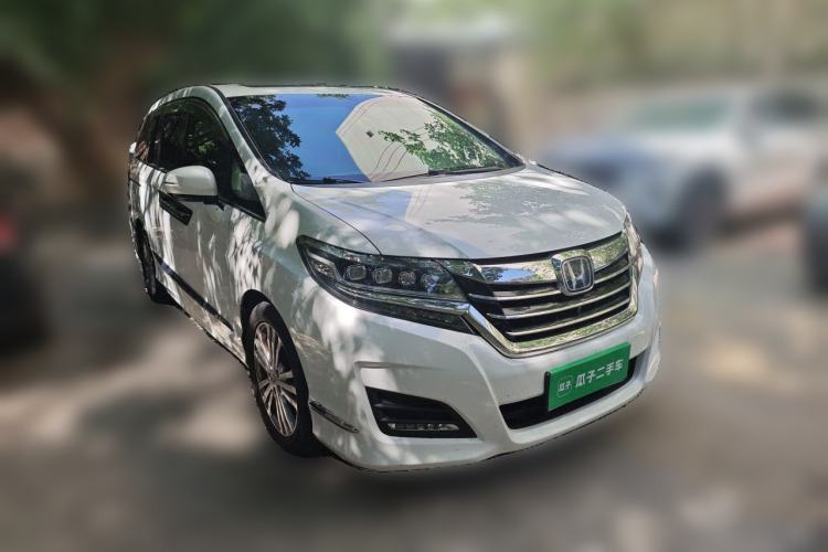 Used Honda Elysion 2016 2.4L Supreme Edition Front Right 45 Deg