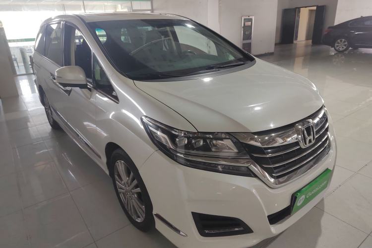 Used Honda Elysion 2016 2.4L Classic Edition Front Right 45 Deg