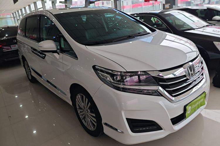 Used Honda Elysion 2016 2.4L Supreme Edition Front Right 45 Deg