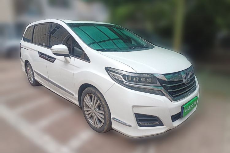 Used Honda Elysion 2016 2.4L Luxury Edition Front Right 45 Deg