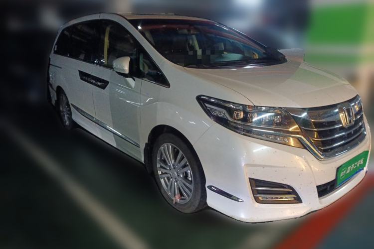 Used Honda Elysion 2016 2.4L Style Edition Front Right 45 Deg