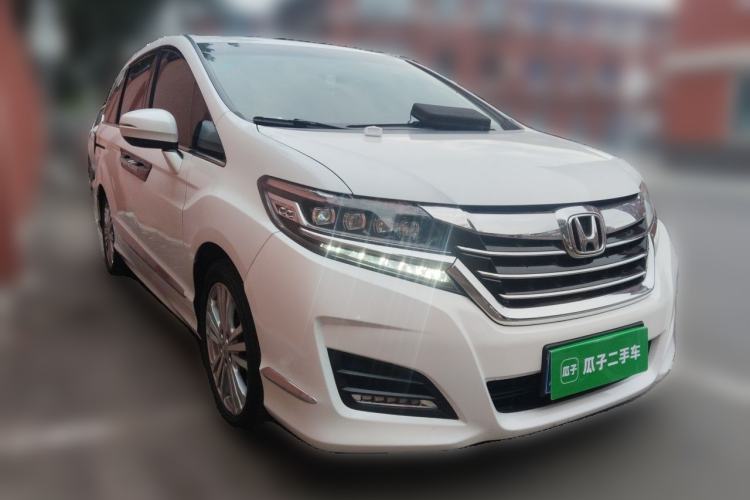Used Honda Elysion 2016 2.4L Luxury Edition Front Right 45 Deg