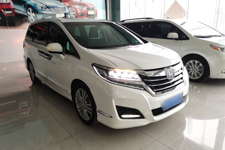 Used Honda Elysion 2016 2.4L Supreme Edition Front Right 45 Deg