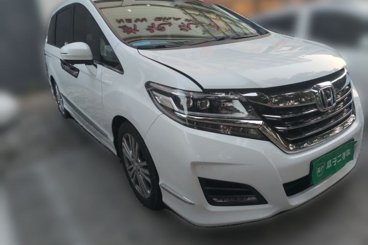 Used Honda Elysion 2016 2.4L Style Edition Front Right 45 Deg