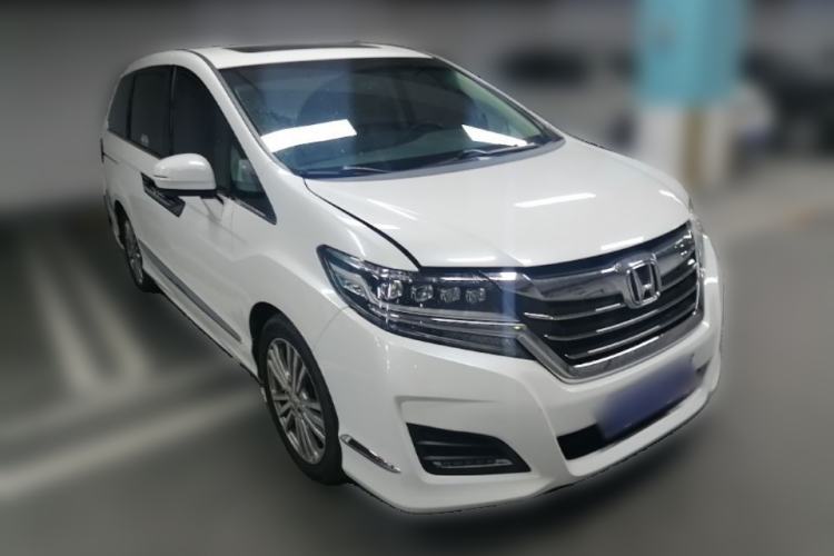 Used Honda Elysion 2016 2.4L Luxury Edition Front Right 45 Deg