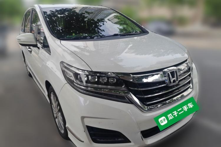 Used Honda Elysion 2016 2.4L Luxury Edition Front Right 45 Deg