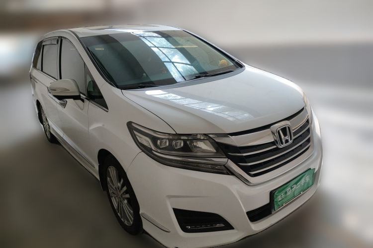 Used Honda Elysion 2016 2.4L Style Edition Front Right 45 Deg
