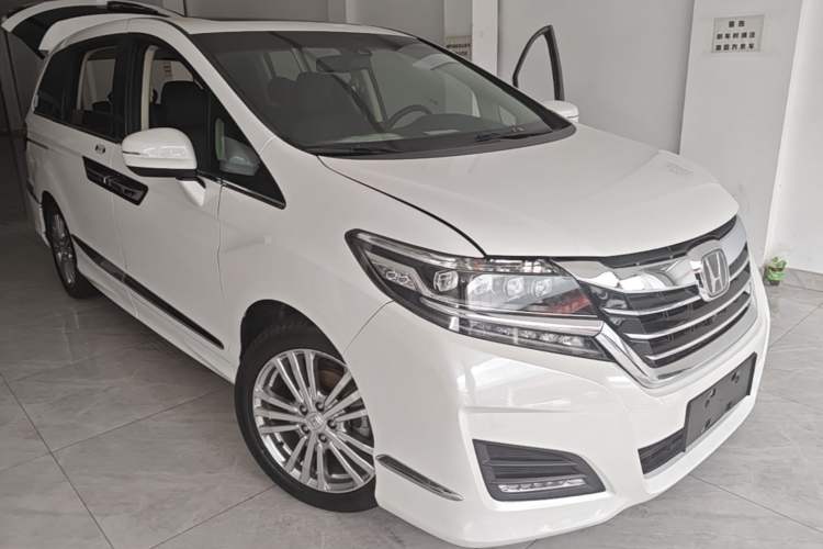 Used Honda Elysion 2016 2.4L Supreme Edition Front Right 45 Deg