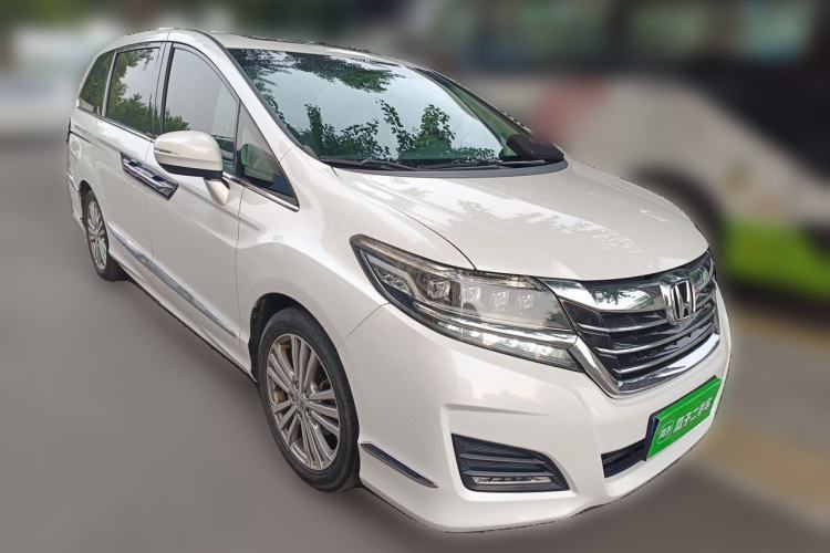 Used Honda Elysion 2016 2.4L Luxury Edition Front Right 45 Deg
