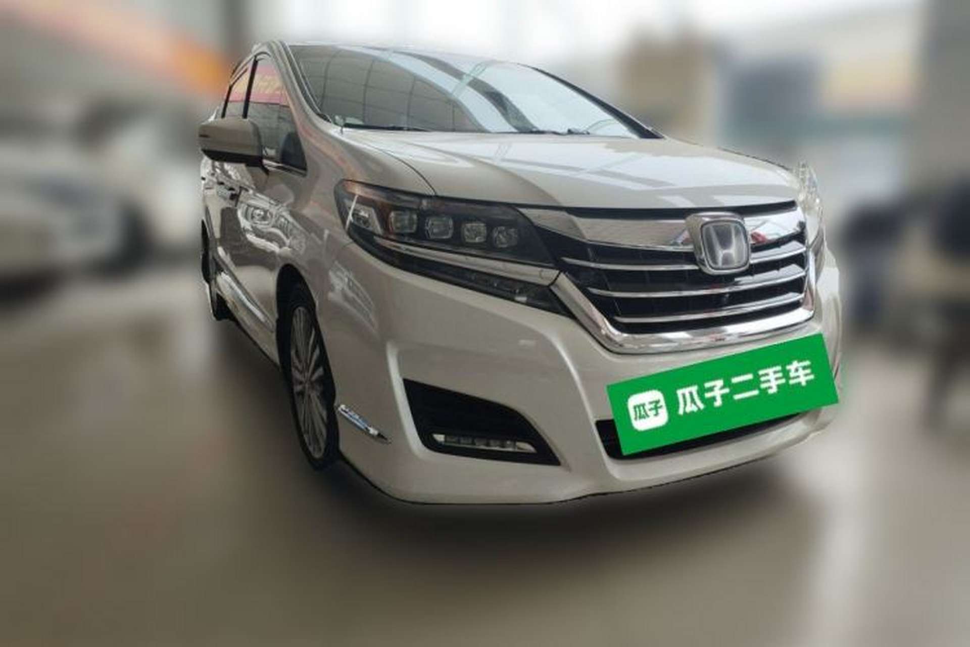 Used Honda Elysion 2016 2.4L Supreme Edition Front Right 45 Deg