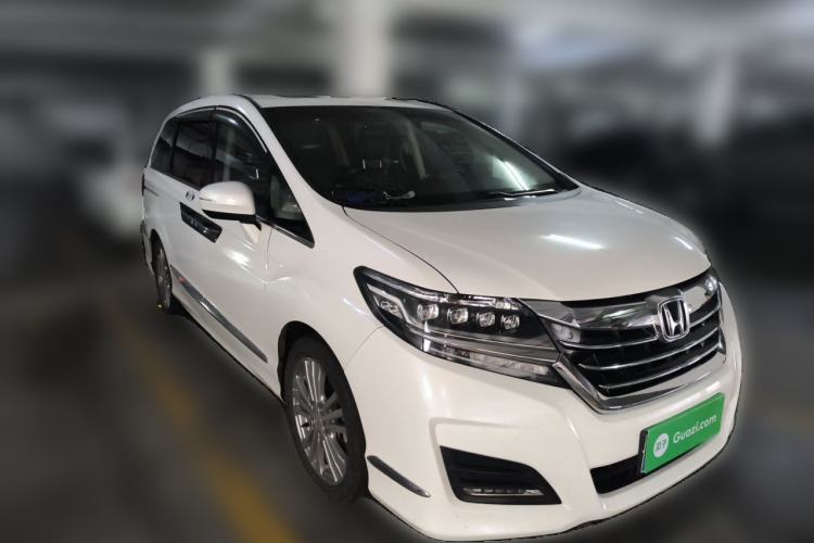 Used Honda Elysion 2016 2.4L Luxury Edition Front Right 45 Deg