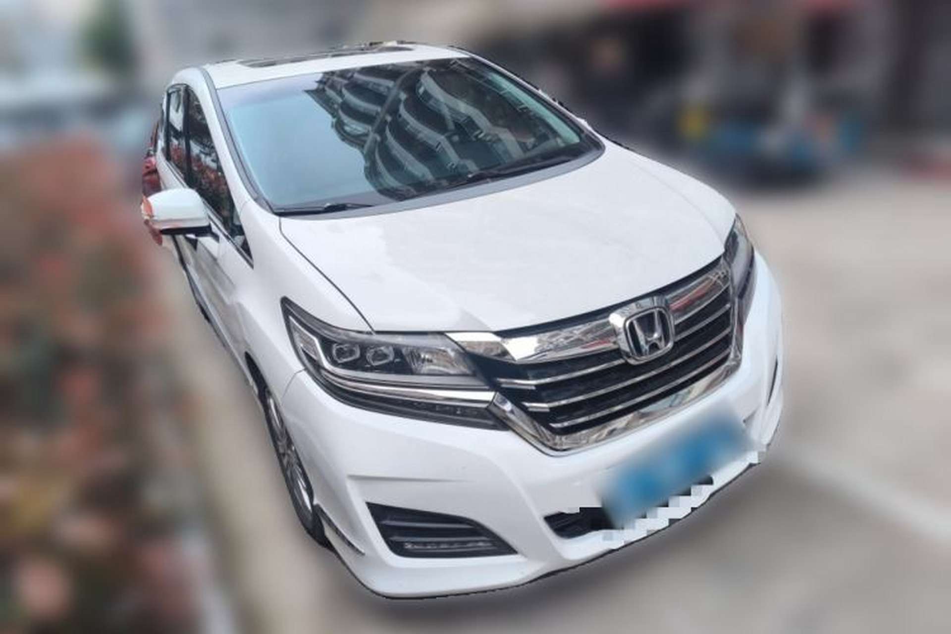 Used Honda Elysion 2016 2.4L Style Edition Front Right 45 Deg