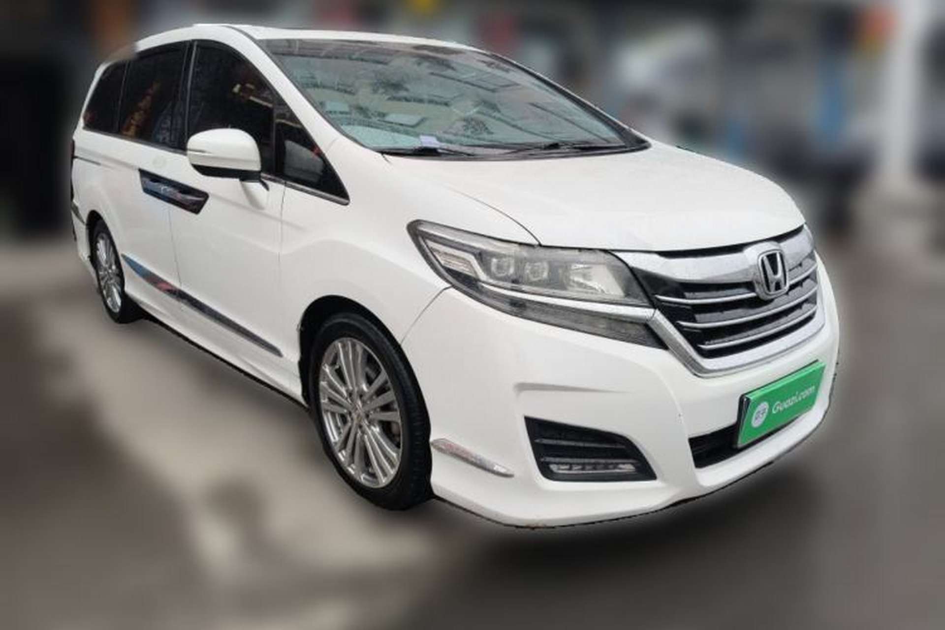 Used Honda Elysion 2016 2.4L Classic Edition Front Right 45 Deg