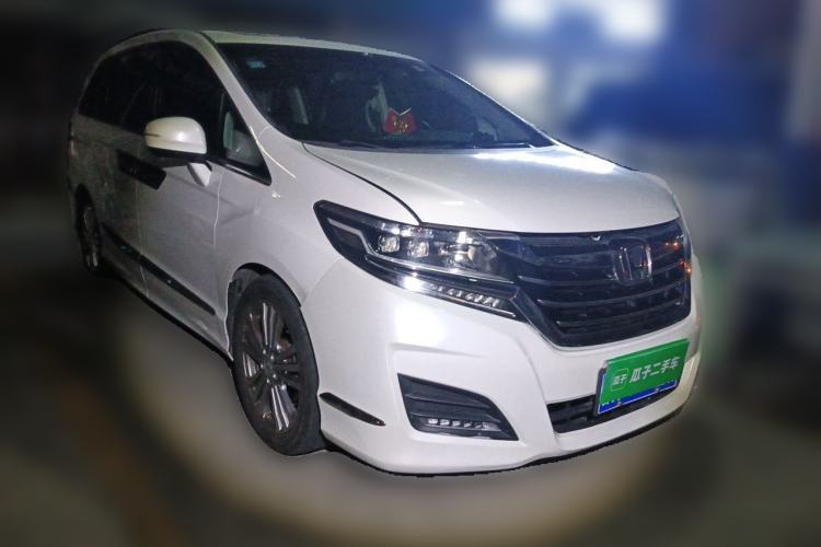 Used Honda Elysion 2016 2.4L Style Edition Front Right 45 Deg