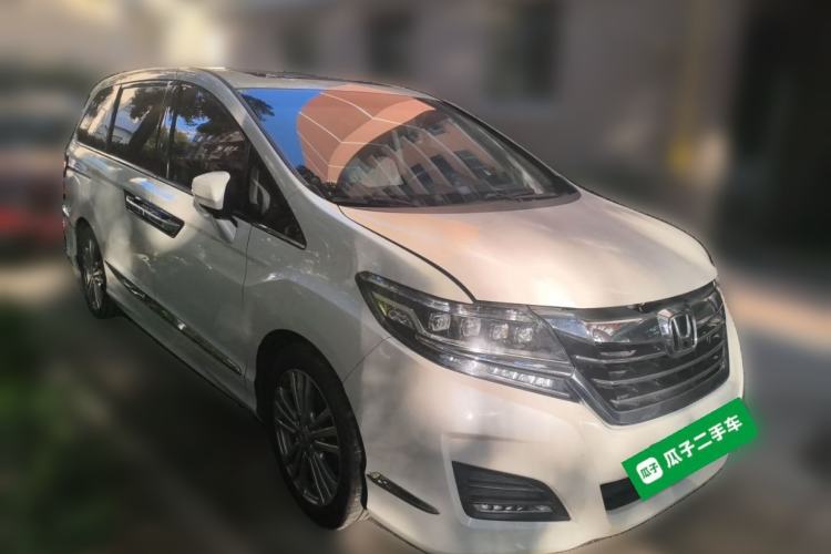 Used Honda Elysion 2016 2.4L Luxury Edition Front Right 45 Deg