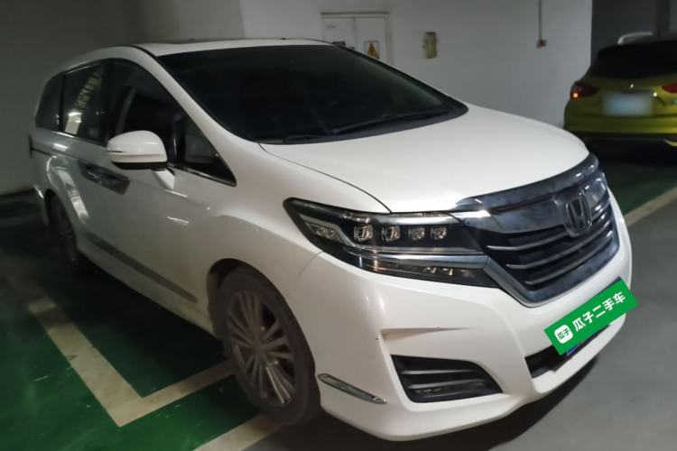 Used Honda Elysion 2016 2.4L Supreme Edition Front Right 45 Deg