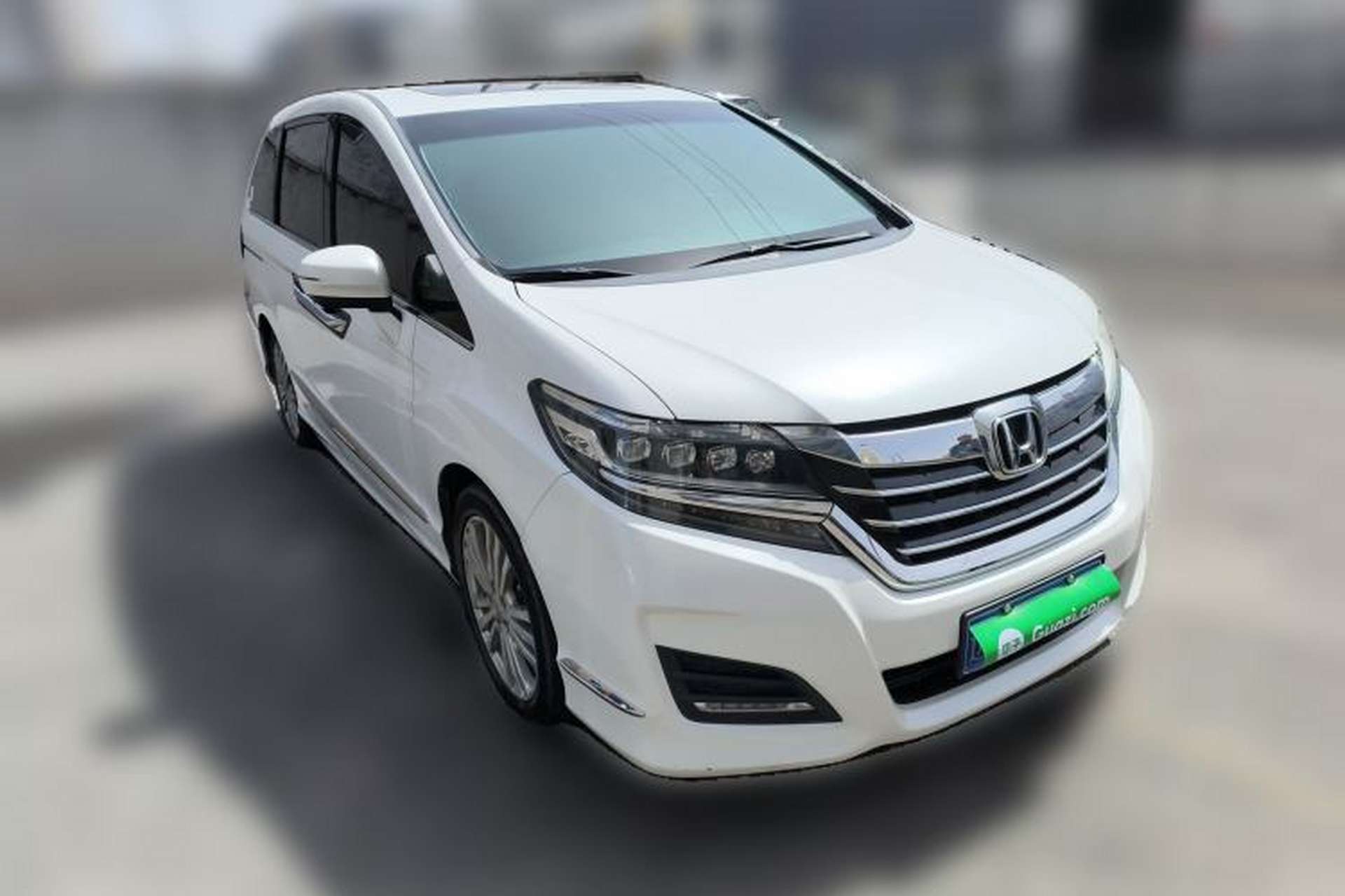 Used Honda Elysion 2016 2.4L Luxury Edition Front Right 45 Deg