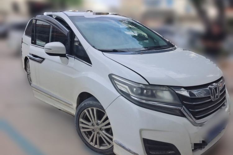Used Honda Elysion 2016 2.4L Style Edition Front Right 45 Deg