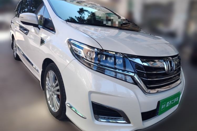 Used Honda Elysion 2016 2.4L Luxury Edition Front Right 45 Deg