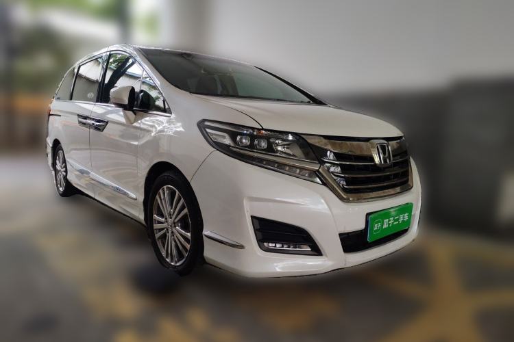 Used Honda Elysion 2016 2.4L Classic Edition Front Right 45 Deg