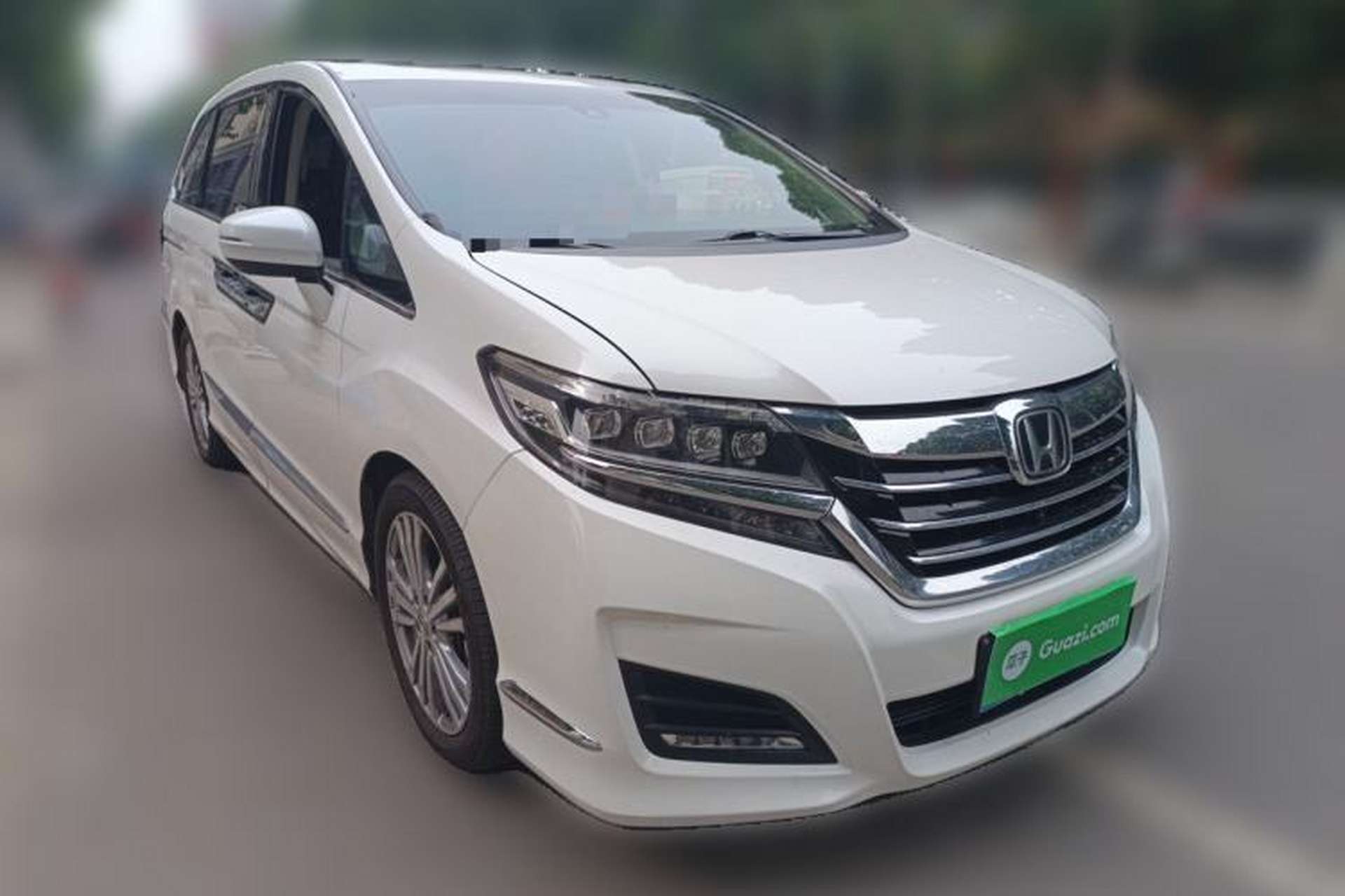 Used Honda Elysion 2016 2.4L Supreme Edition Front Right 45 Deg