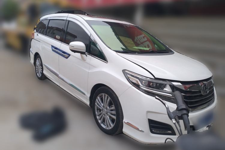 Used Honda Elysion 2016 2.4L Style Edition Front Right 45 Deg