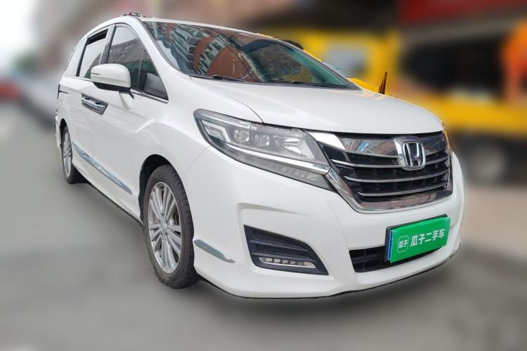 Used Honda Elysion 2016 2.4L Classic Edition Front Right 45 Deg