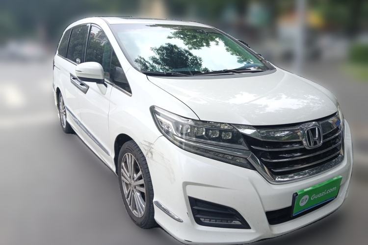 Used Honda Elysion 2016 2.4L Luxury Edition Front Right 45 Deg