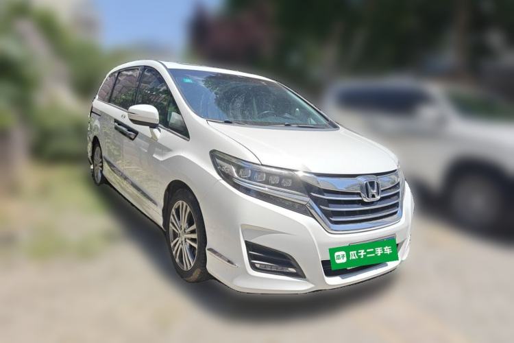 Used Honda Elysion 2016 2.4L Luxury Edition Front Right 45 Deg