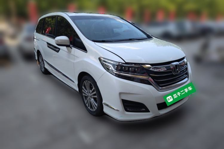 Used Honda Elysion 2016 2.4L Luxury Edition Front Right 45 Deg