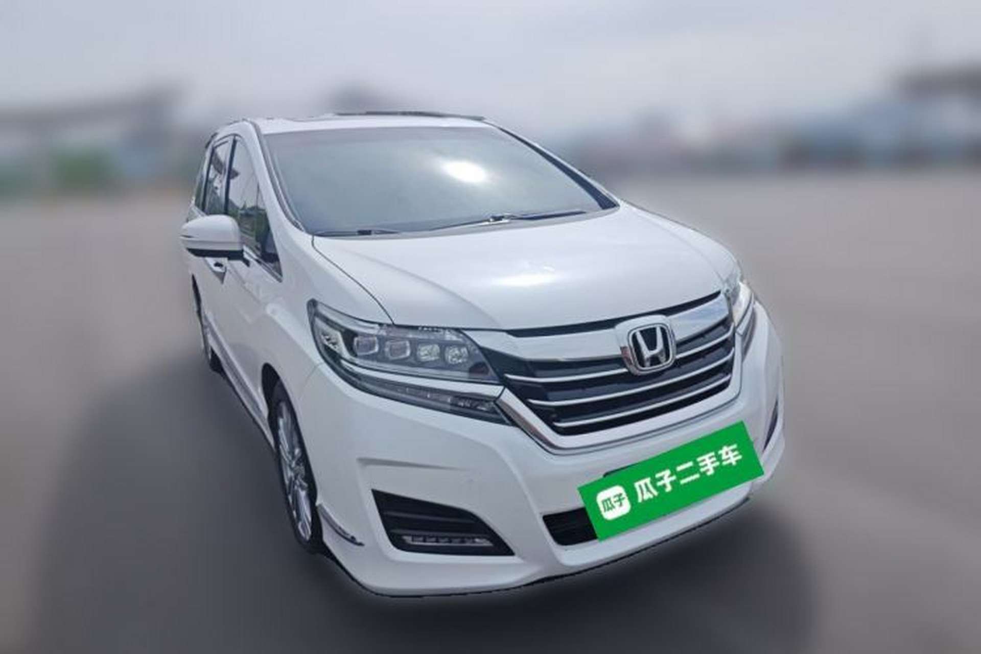 Used Honda Elysion 2016 2.4L Luxury Edition Front Right 45 Deg