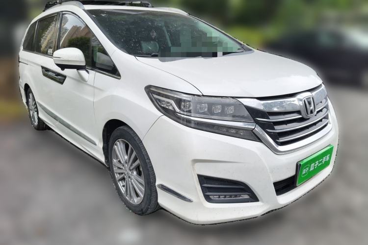 Used Honda Elysion 2016 2.4L Luxury Edition Front Right 45 Deg