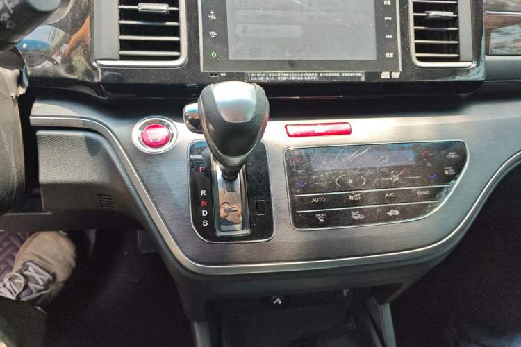 Used Honda Elysion 2016 2.4L Supreme Edition Gear Lever