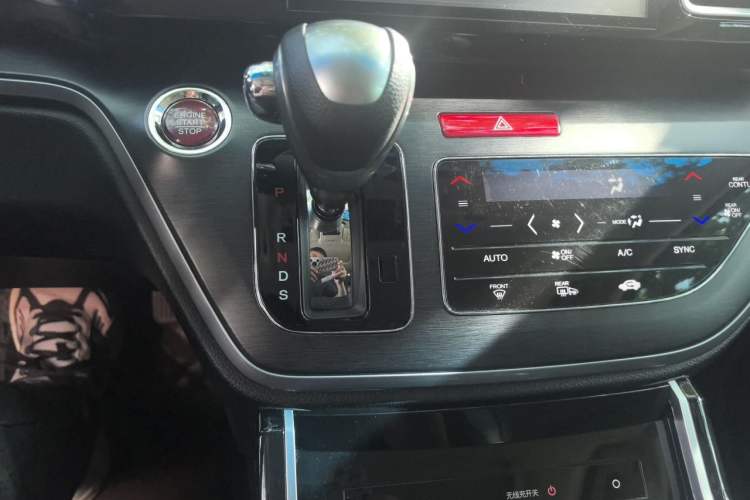 Used Honda Elysion 2016 2.4L Luxury Edition Gear Lever