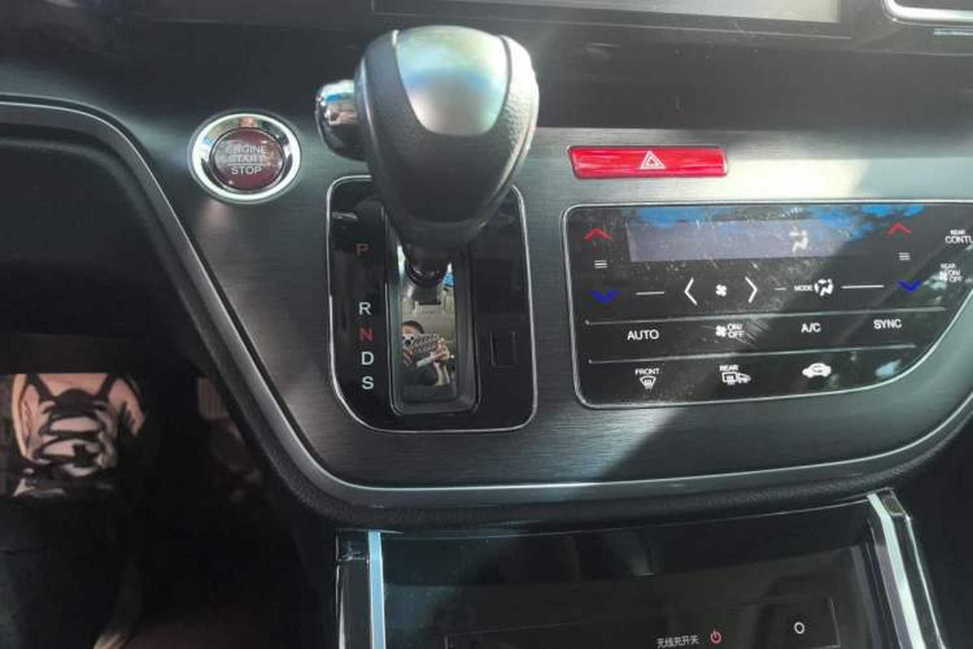 Used Honda Elysion 2016 2.4L Luxury Edition Gear Lever