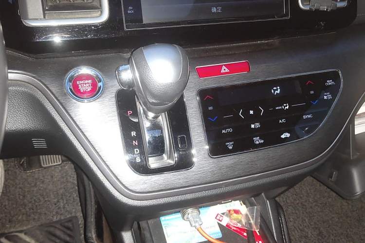 Used Honda Elysion 2016 2.4L Luxury Edition Gear Lever