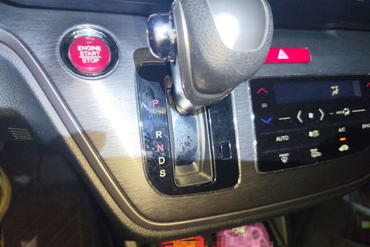 Used Honda Elysion 2016 2.4L Luxury Edition Gear Lever