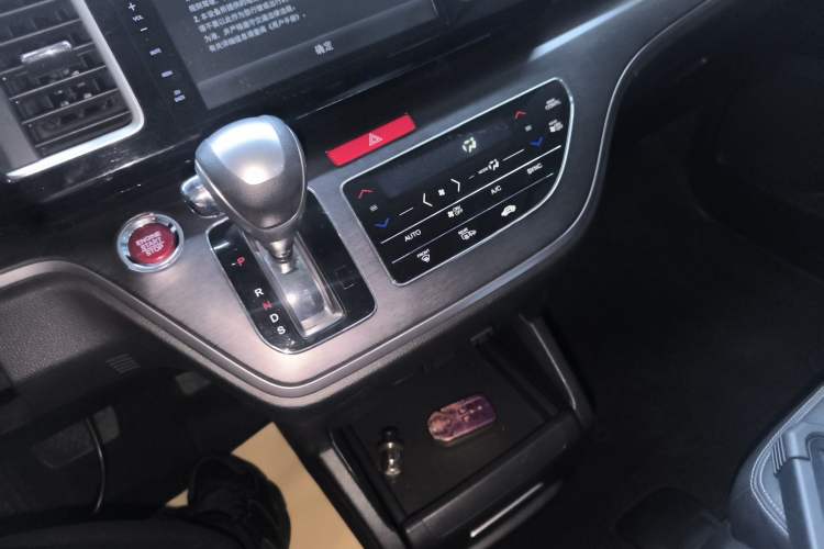 Used Honda Elysion 2016 2.4L Luxury Edition Gear Lever