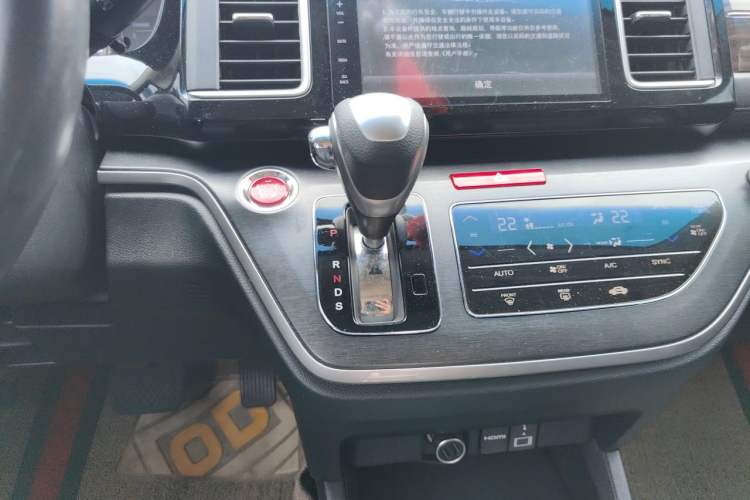 Used Honda Elysion 2016 2.4L Style Edition Gear Lever