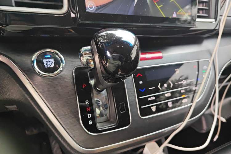 Used Honda Elysion 2016 2.4L Classic Edition Gear Lever