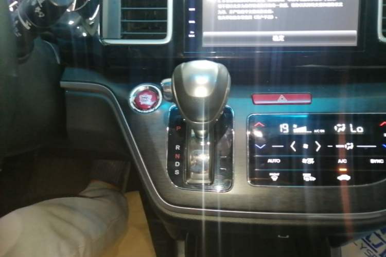 Used Honda Elysion 2016 2.4L Luxury Edition Gear Lever