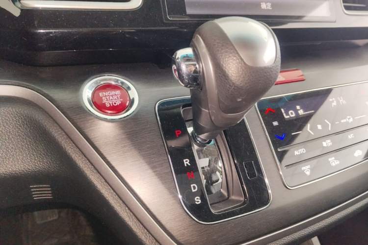 Used Honda Elysion 2016 2.4L Luxury Edition Gear Lever