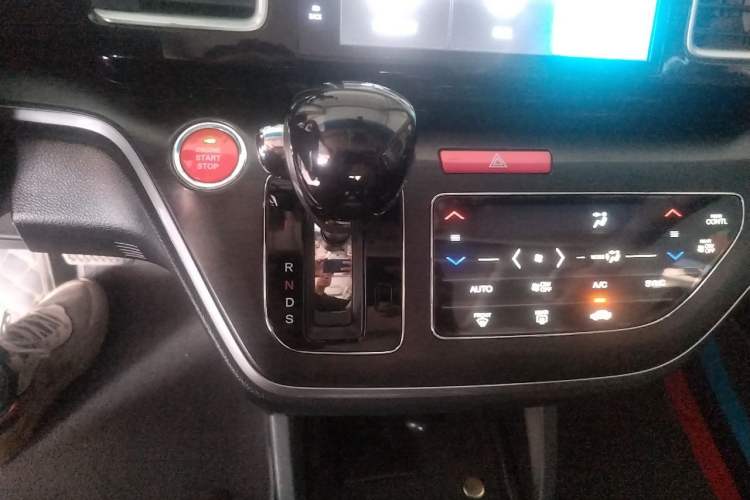 Used Honda Elysion 2016 2.4L Classic Edition Gear Lever