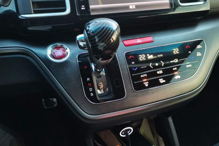 Used Honda Elysion 2016 2.4L Luxury Edition Gear Lever