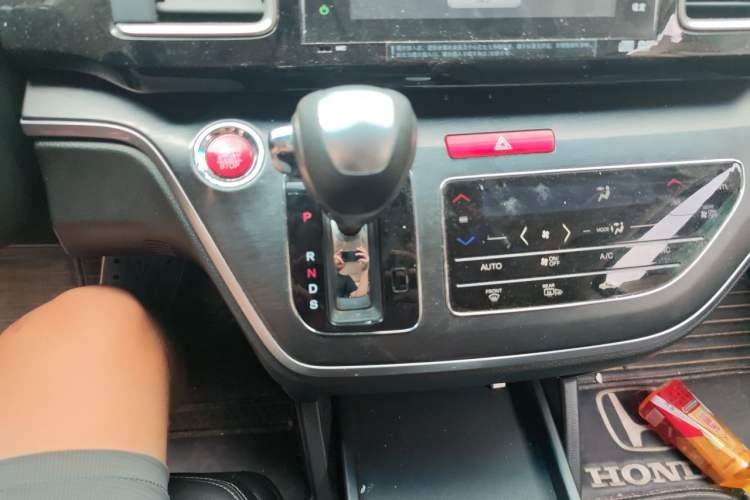 Used Honda Elysion 2016 2.4L Supreme Edition Gear Lever