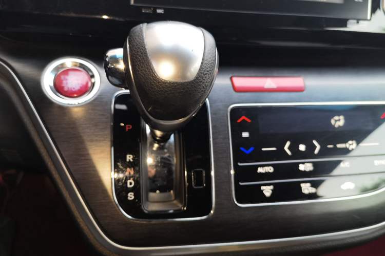 Used Honda Elysion 2016 2.4L Supreme Edition Gear Lever