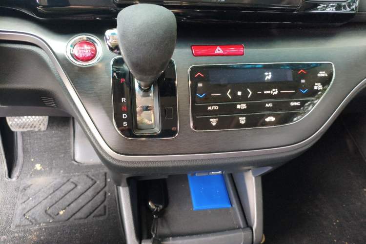 Used Honda Elysion 2016 2.4L Comfort Edition Gear Lever