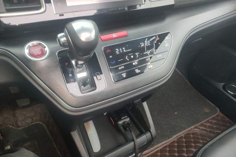 Used Honda Elysion 2016 2.4L Supreme Edition Gear Lever